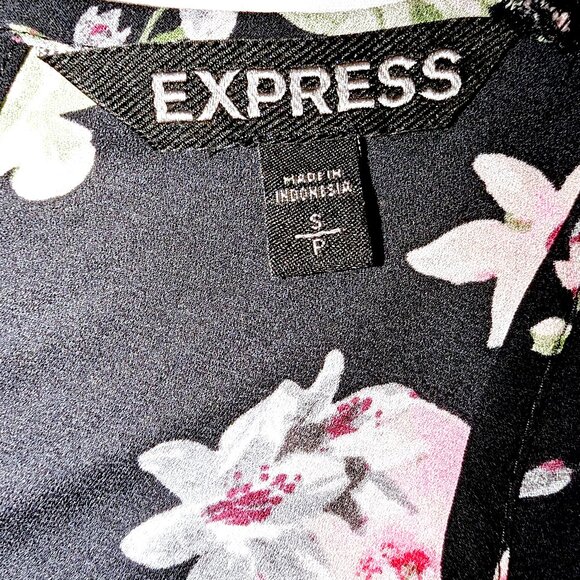 Express	| Open Ladder-Back Panels Floral Sleeveless Top Black | Size Small - Picture 5 of 10